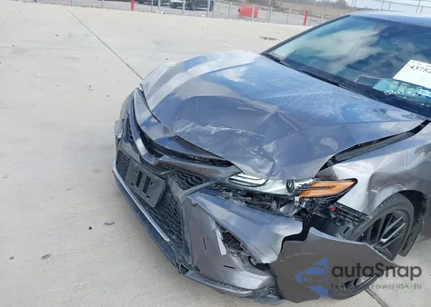 2021 Toyota Camry Xse z USA, uszkodzony, nr VIN 4T1K61AK1MU613039